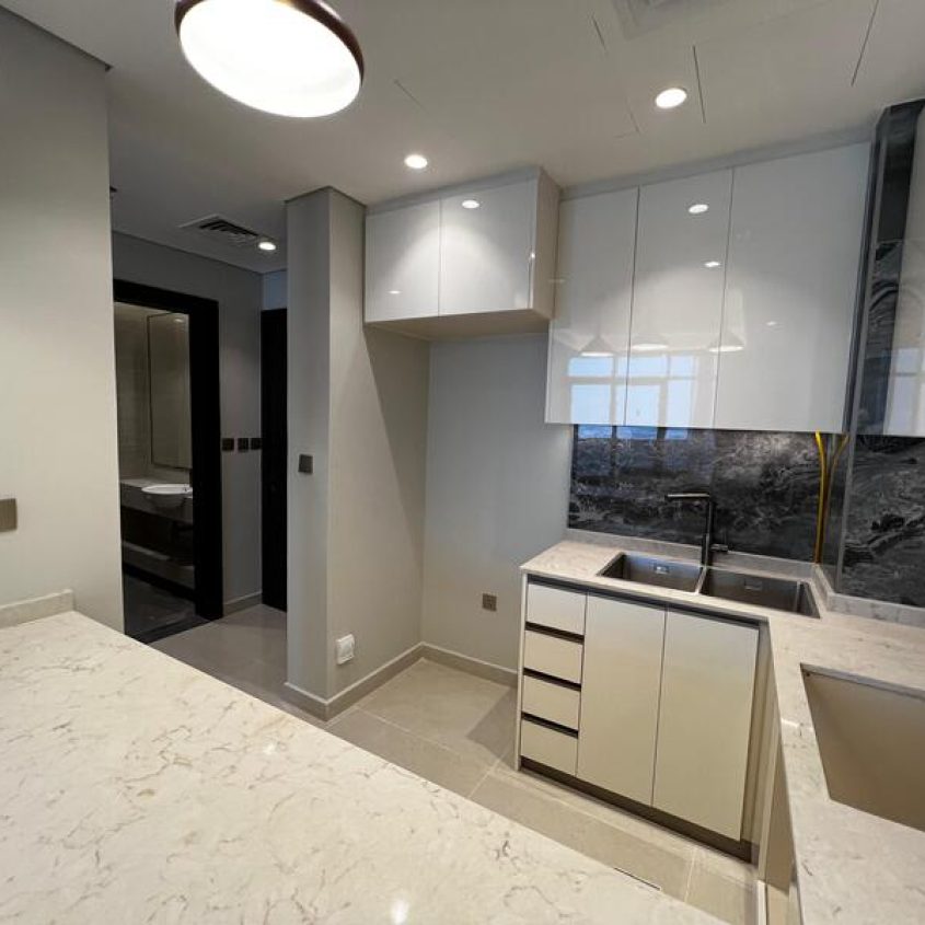 SPACIOUS 2BR | BRAND NEW | HIGH FLOOR – TIGER GROUP